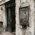 Interfon vechi in blocul tau din Sector 3: reparat sau schimbat?